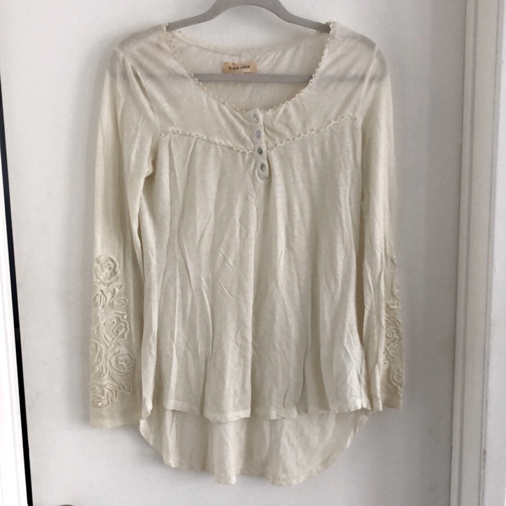 Black swan Cream Embroidered long sleeve Women's Top size small